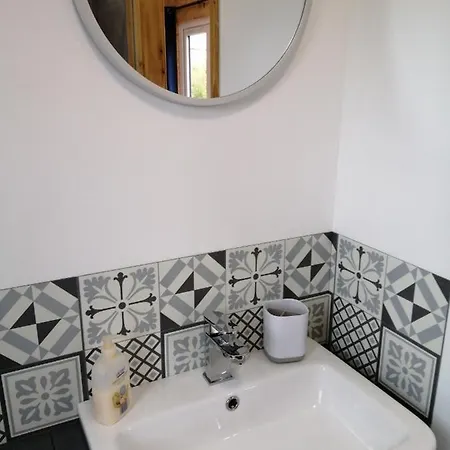 Lakes And Eden Valley. Thornhill *