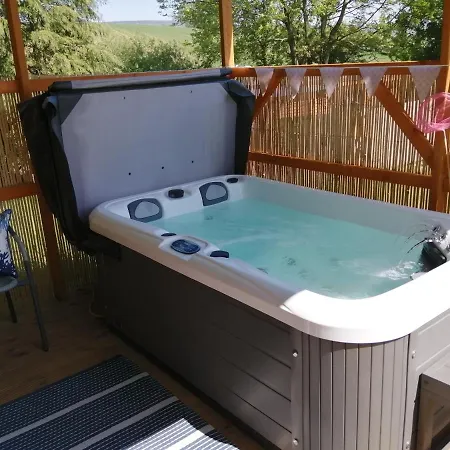 Lakes And Eden Valley. Thornhill