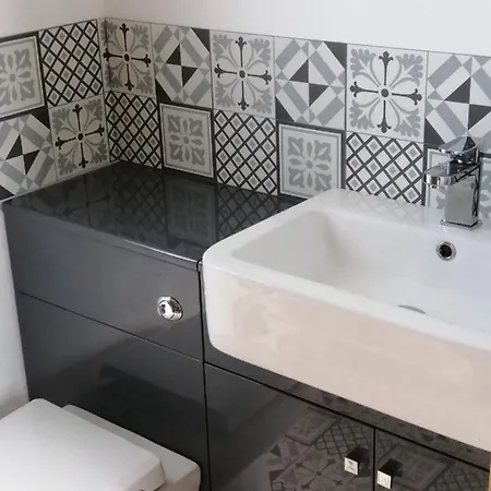 Lakes And Eden Valley. Thornhill *