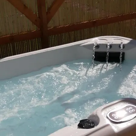 公寓 Lakes And Eden Valley. Thornhill