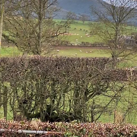 Lakes And Eden Valley. Thornhill *